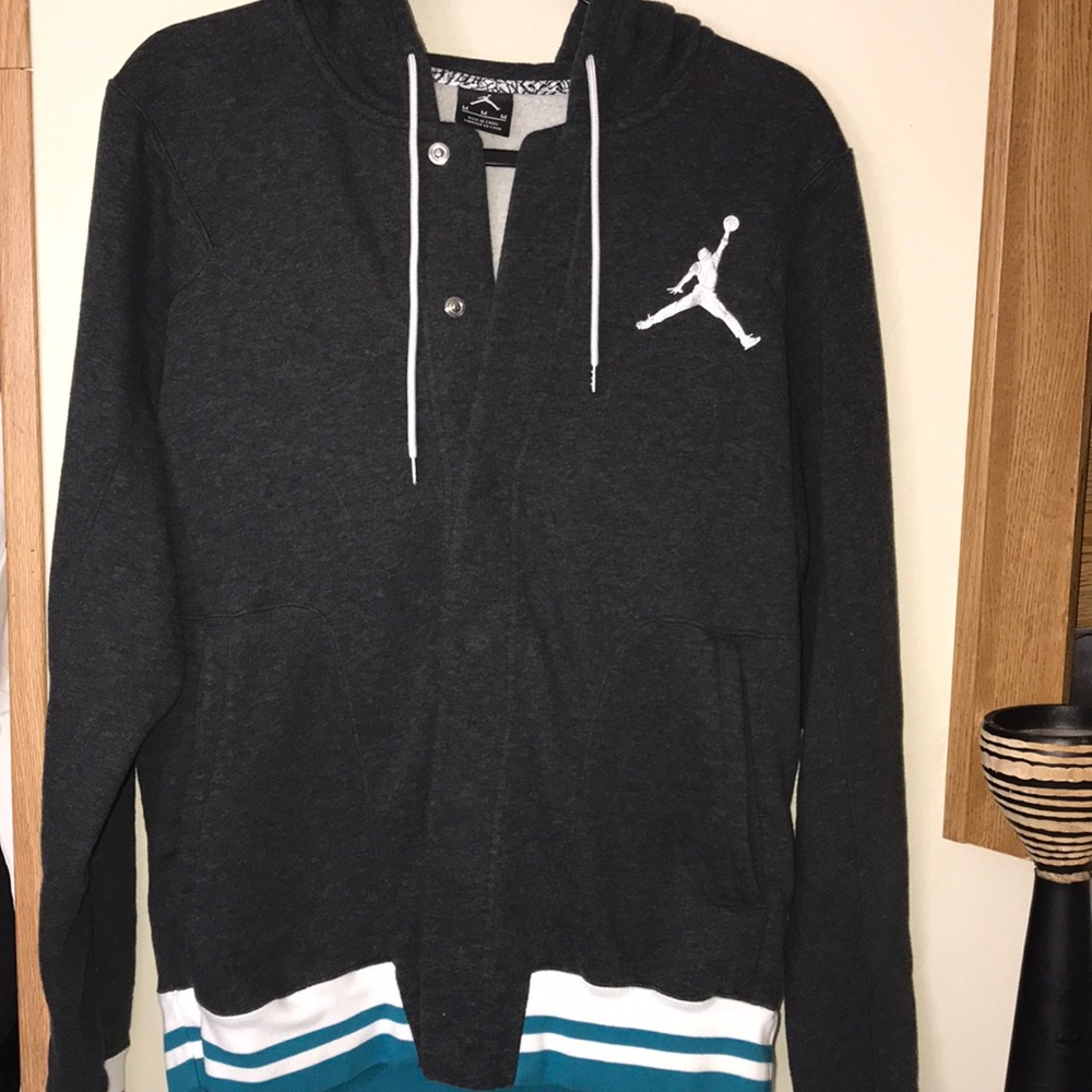 Air Jordan Sweatshirt- M
